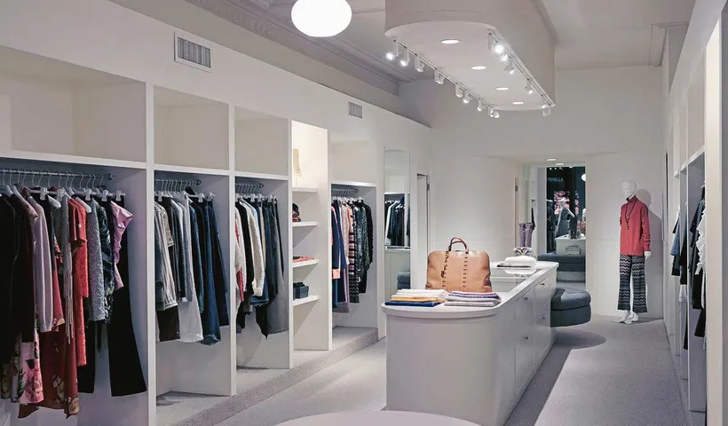 طراحی داخلی فروشگاه لباس